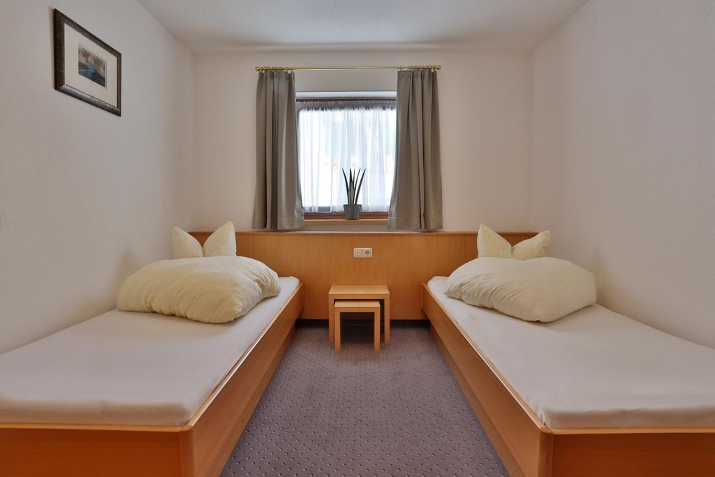 Apartmenthaus Joerg Serfaus Chambre photo